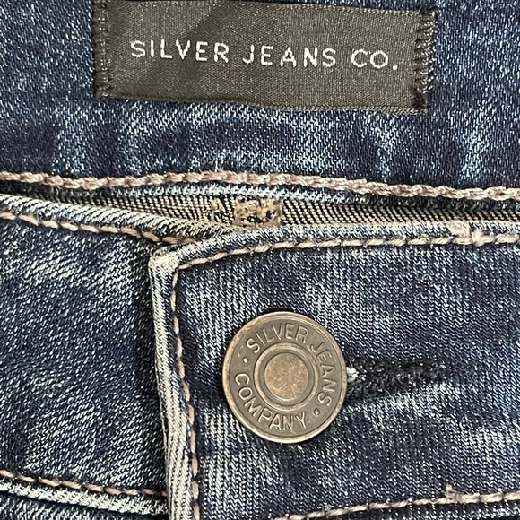 Silver Jeans Women's Avery Curvy Fit G
High Rise Capri Size W29/L23.5 - Picture 7 of 16